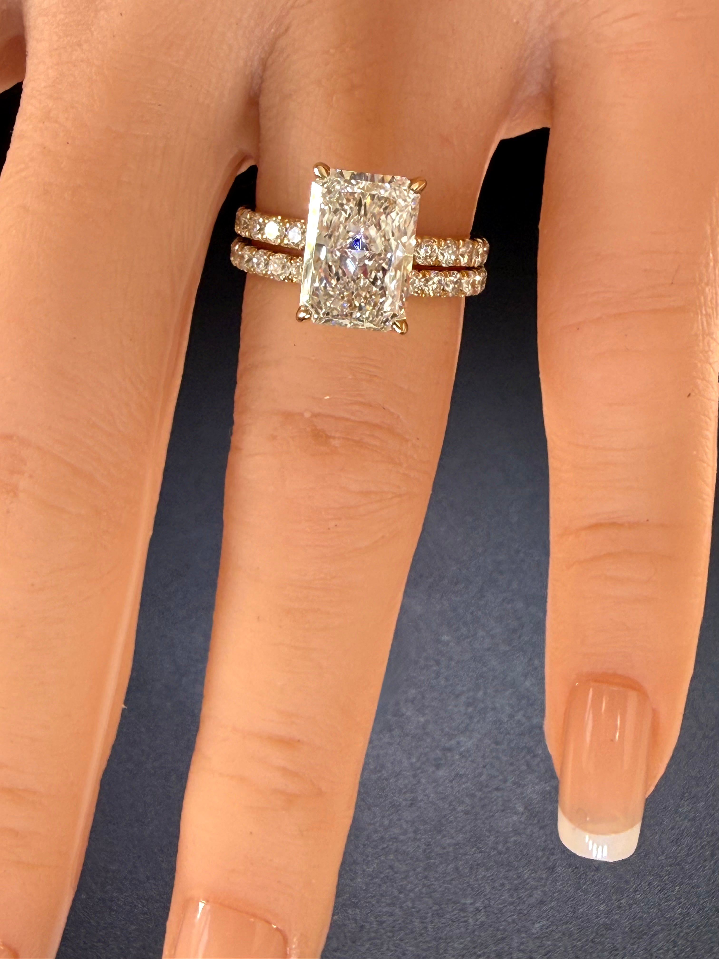 5.11 CTTW Radiant Cut Lab Grown Diamond IGI Certified14K Yellow Gold Engagement Ring