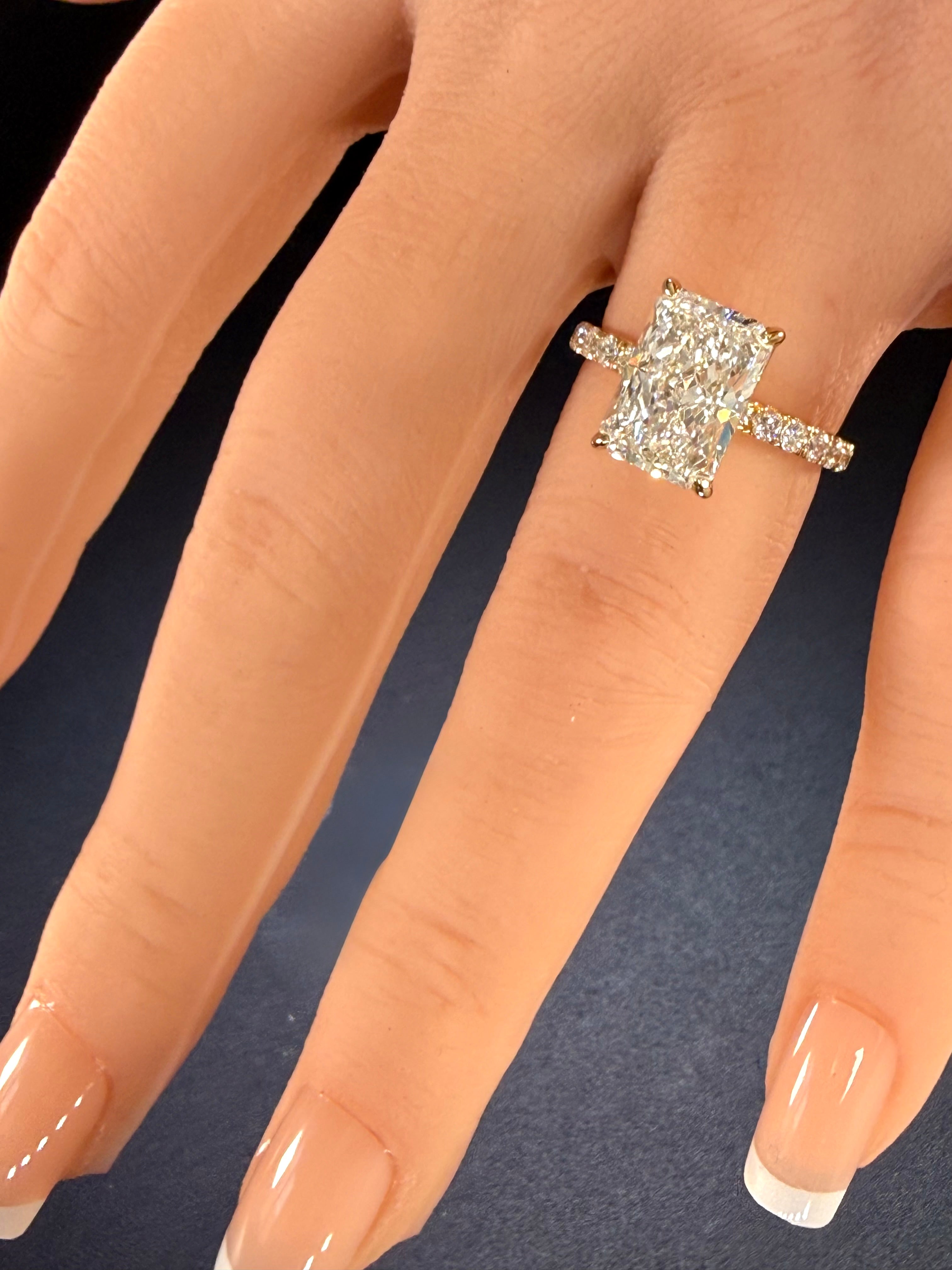 5.11 CTTW Radiant Cut Lab Grown Diamond IGI Certified14K Yellow Gold Engagement Ring