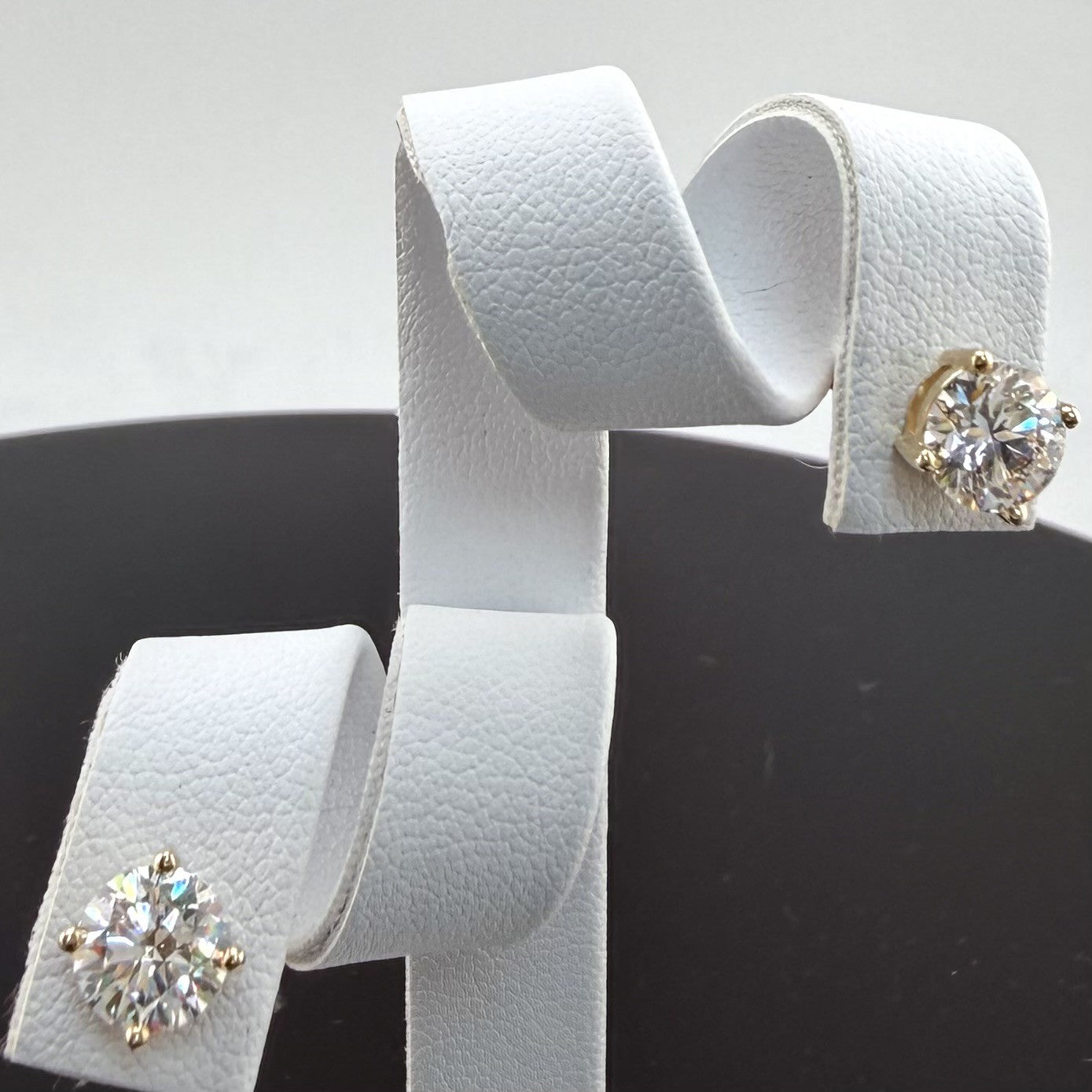 2cttw Round IGI Certified Lab Grown Diamond Stud 14K Yellow Gold Earrings