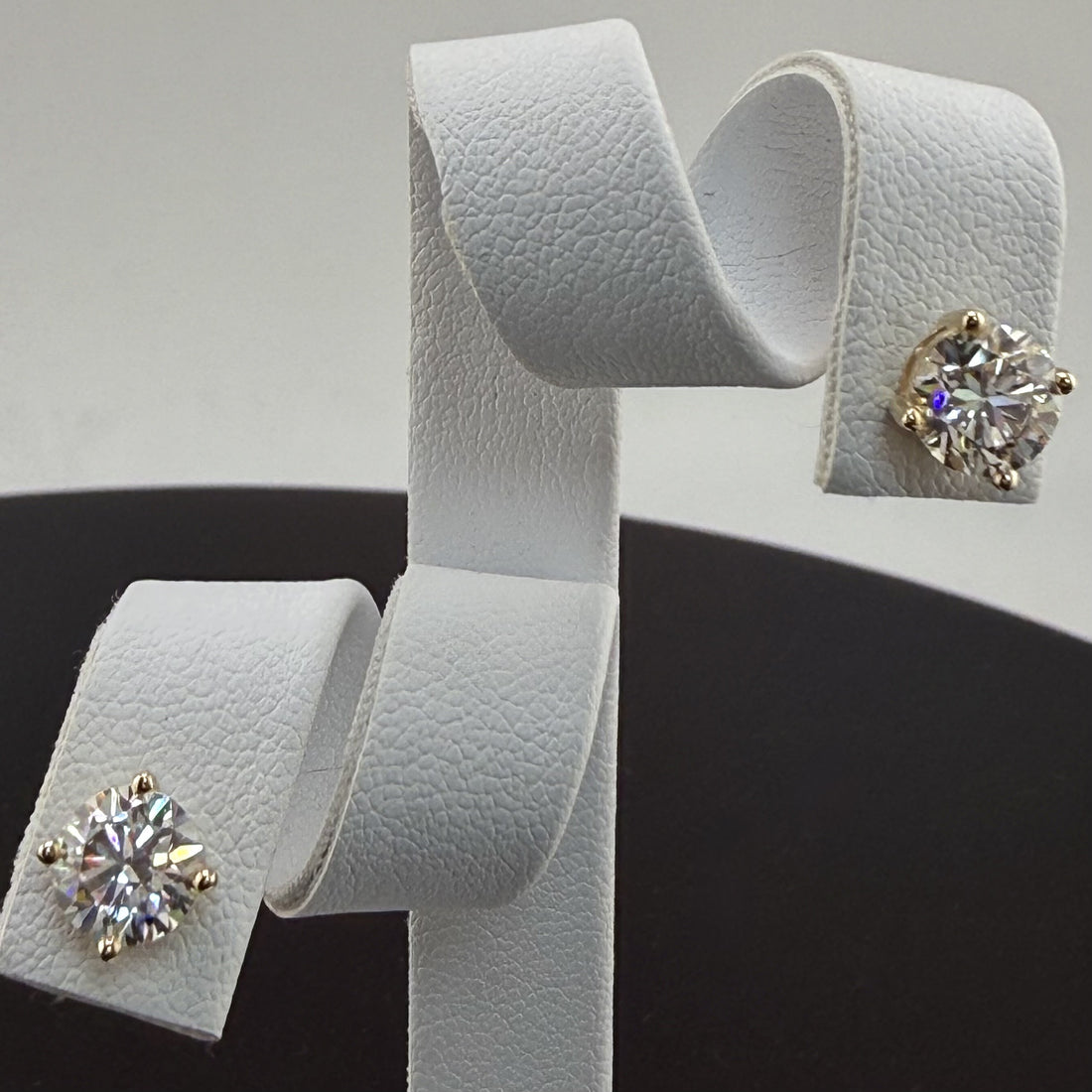 2cttw Round IGI Certified Lab Grown Diamond Stud 14K Yellow Gold Earrings