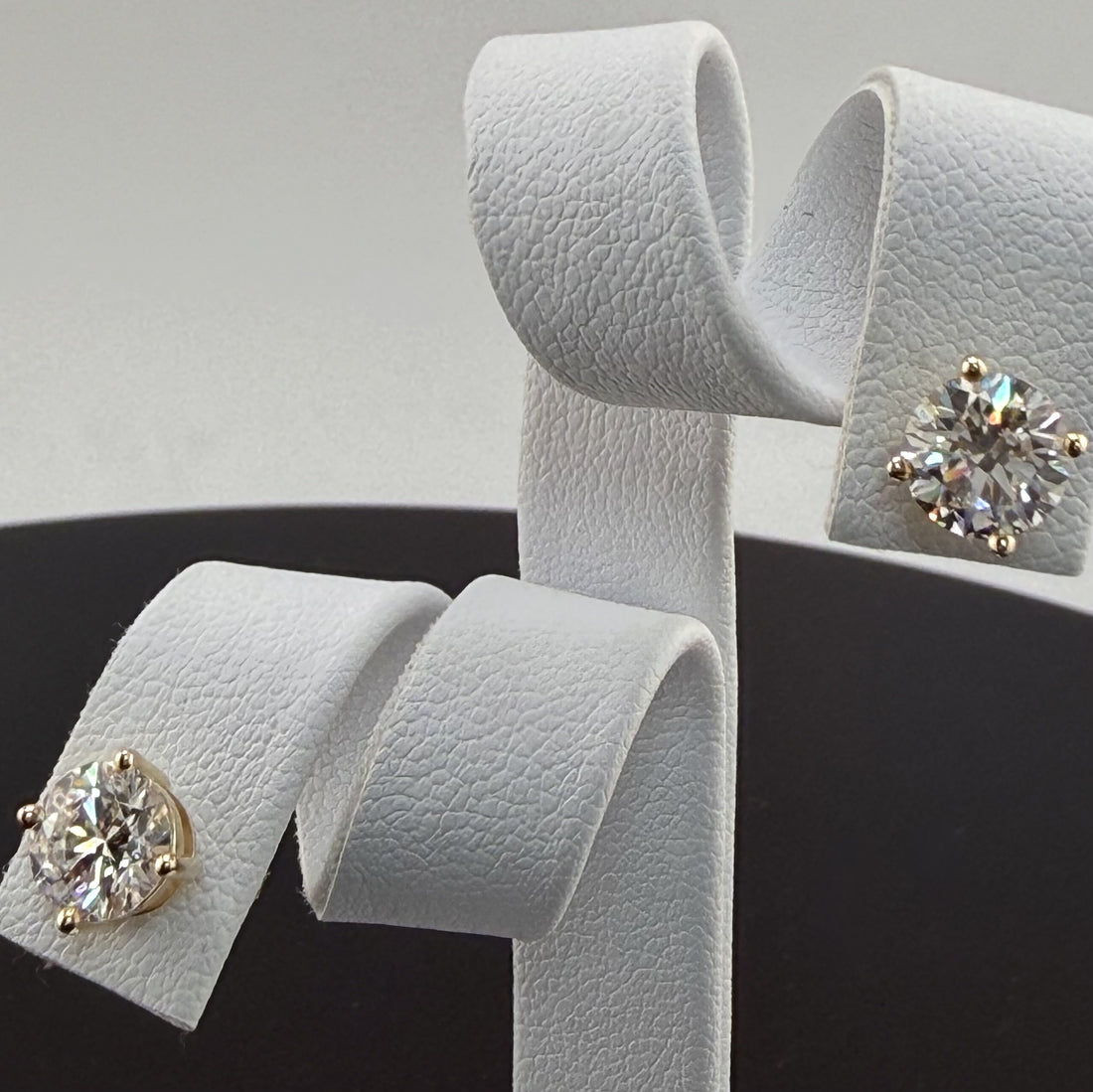 2cttw Round IGI Certified Lab Grown Diamond Stud 14K Yellow Gold Earrings