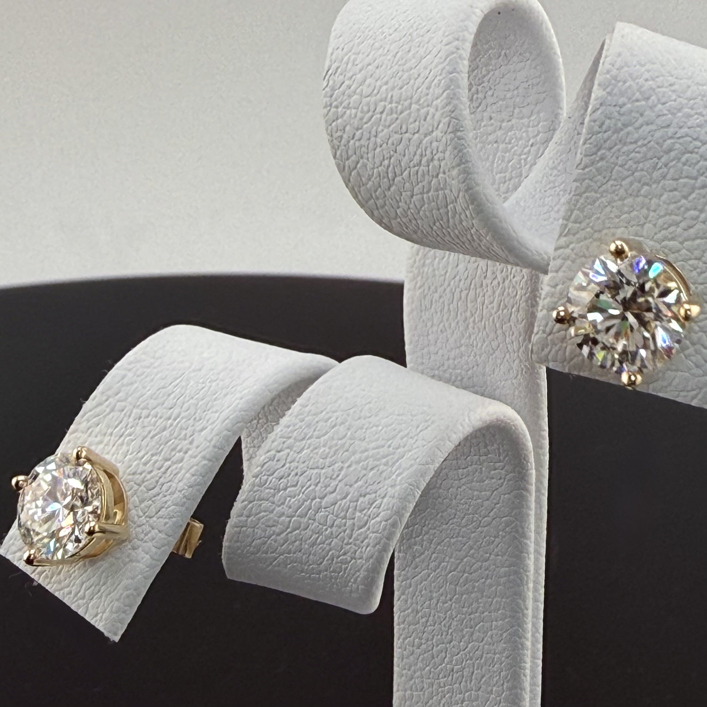 2cttw Round IGI Certified Lab Grown Diamond Stud 14K Yellow Gold Earrings