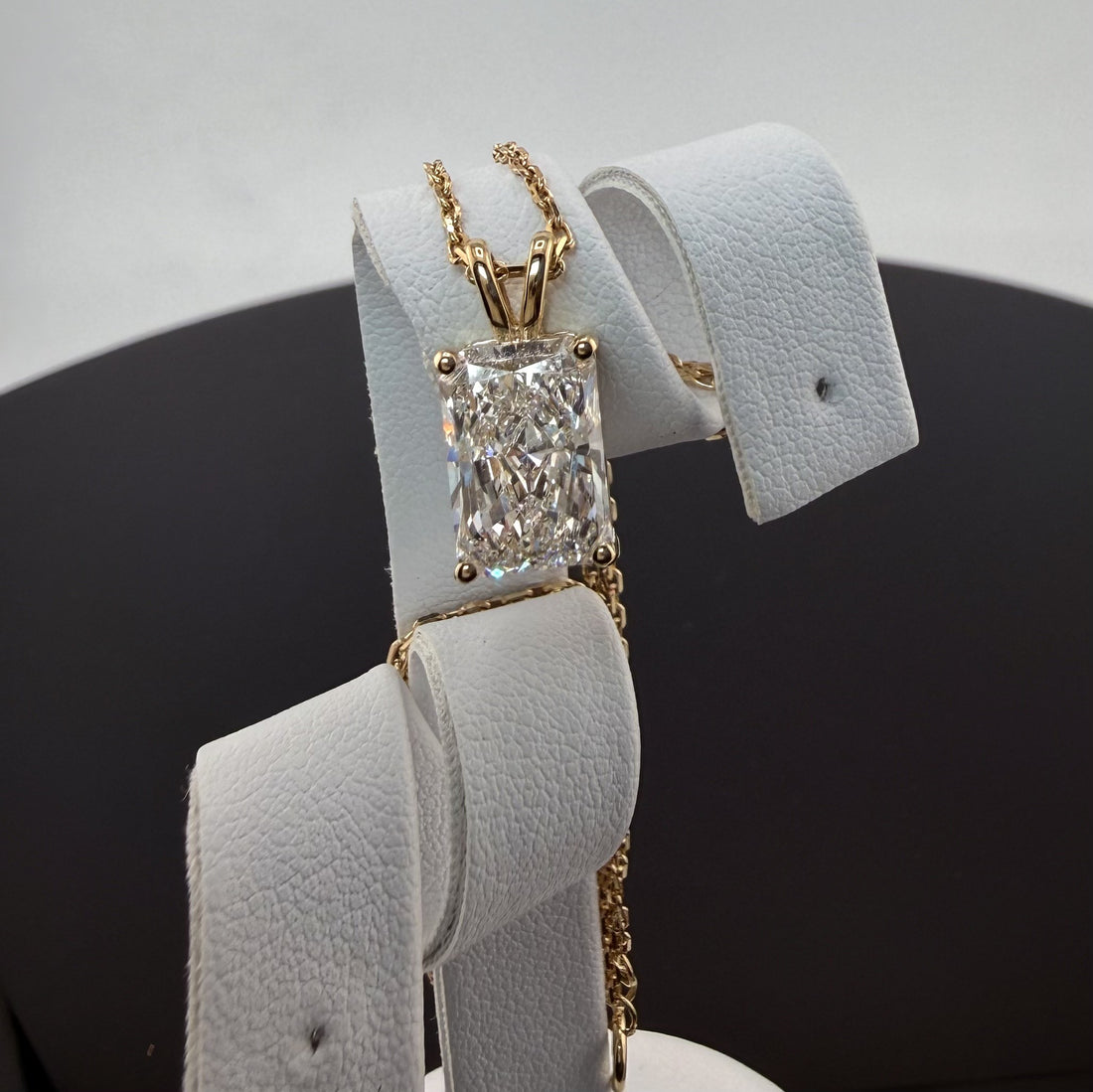 3ct Radiant Cut Diamond IGI Certified Pendant 14K Yellow Gold 16" Chain Necklace