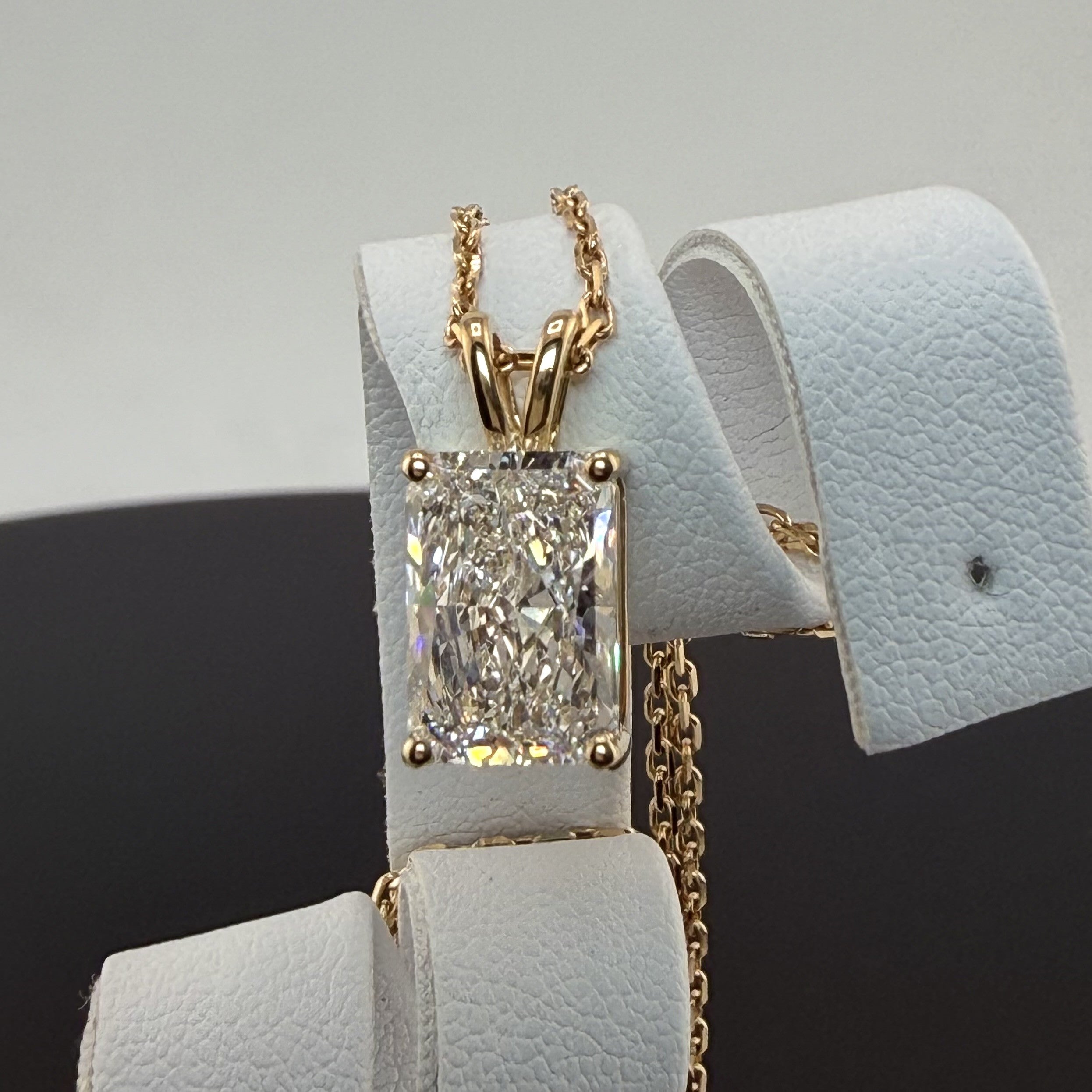 3ct Radiant Cut Diamond IGI Certified Pendant 14K Yellow Gold 16" Chain Necklace