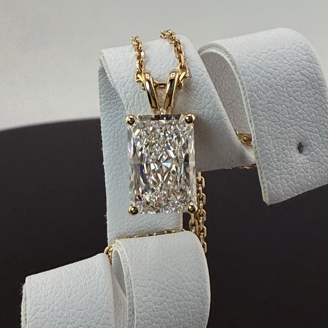 3ct Radiant Cut Diamond IGI Certified Pendant 14K Yellow Gold 16" Chain Necklace