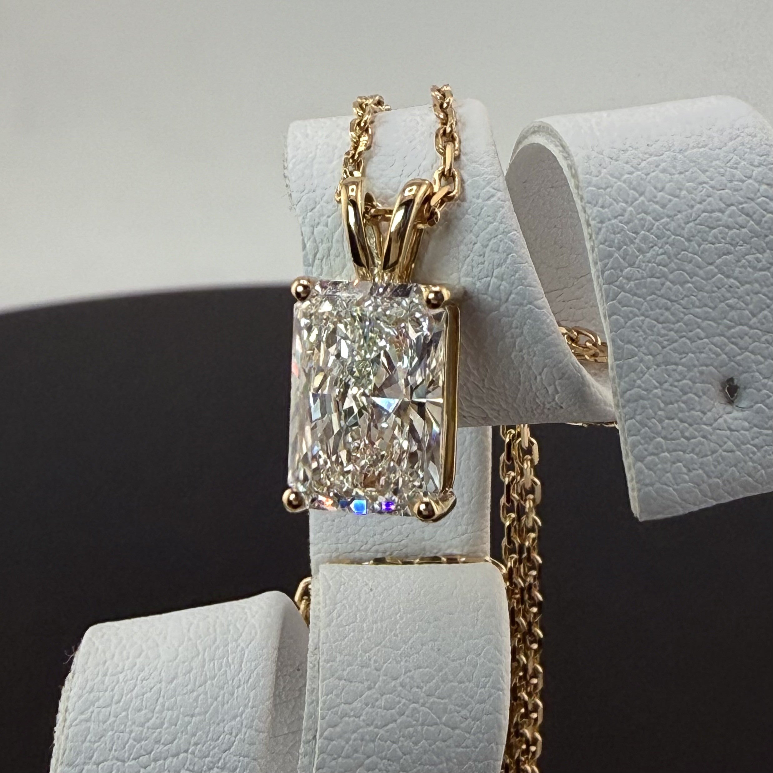 3ct Radiant Cut Diamond IGI Certified Pendant 14K Yellow Gold 16" Chain Necklace
