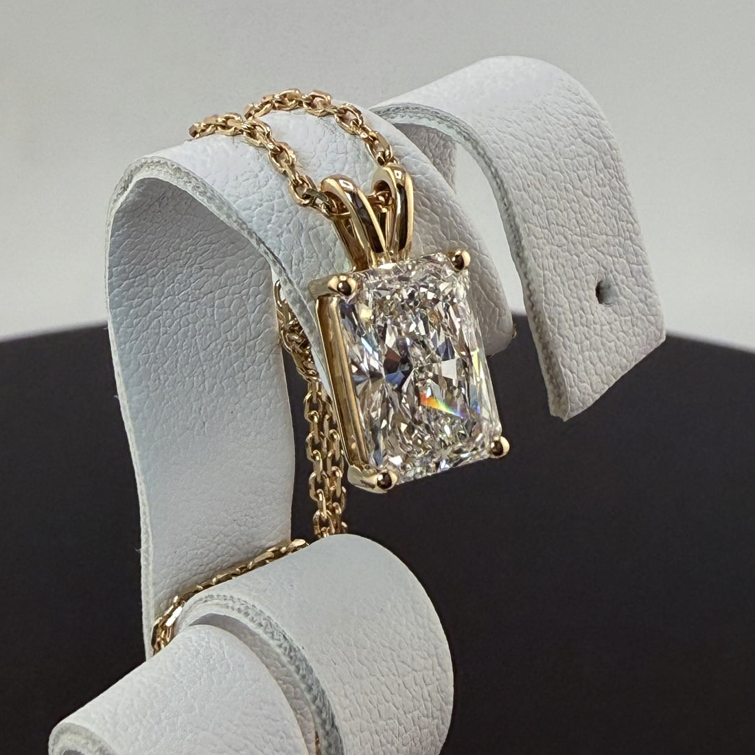 3ct Radiant Cut Diamond IGI Certified Pendant 14K Yellow Gold 16" Chain Necklace