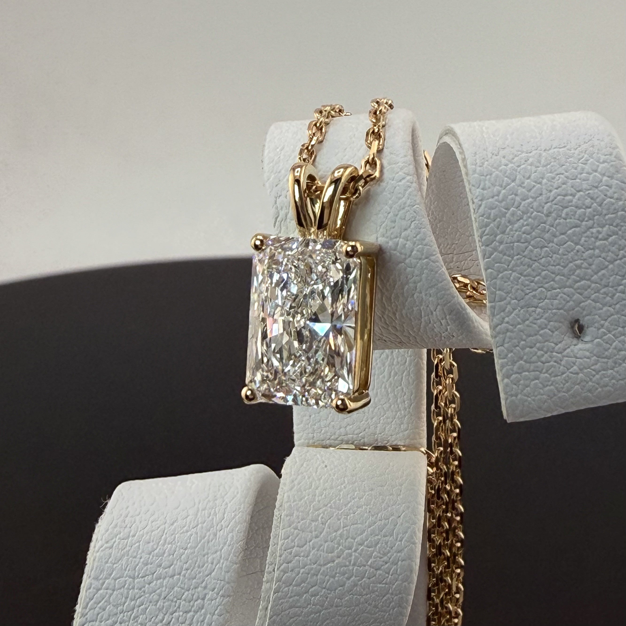 3ct Radiant Cut Diamond IGI Certified Pendant 14K Yellow Gold 16" Chain Necklace