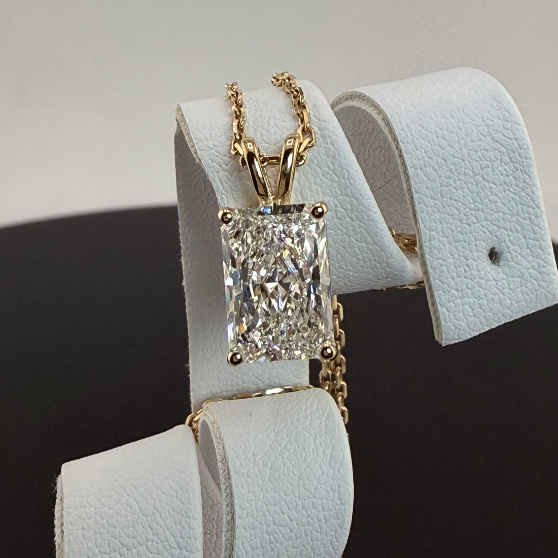 3ct Radiant Cut Diamond IGI Certified Pendant 14K Yellow Gold 16" Chain Necklace
