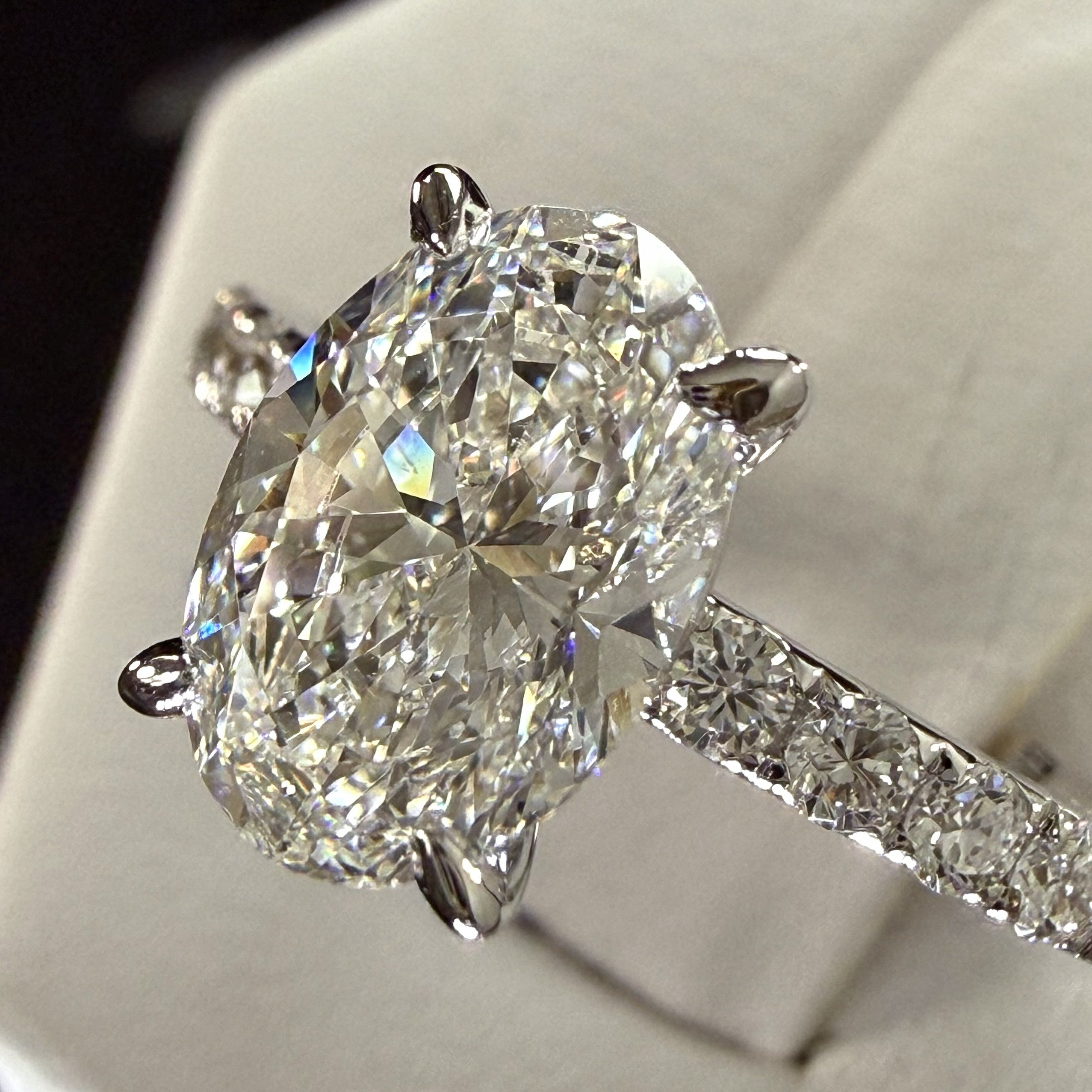 2.25ct Total Weight Oval Cut Diamond IGI Certified 14K White Gold Engagement Ring