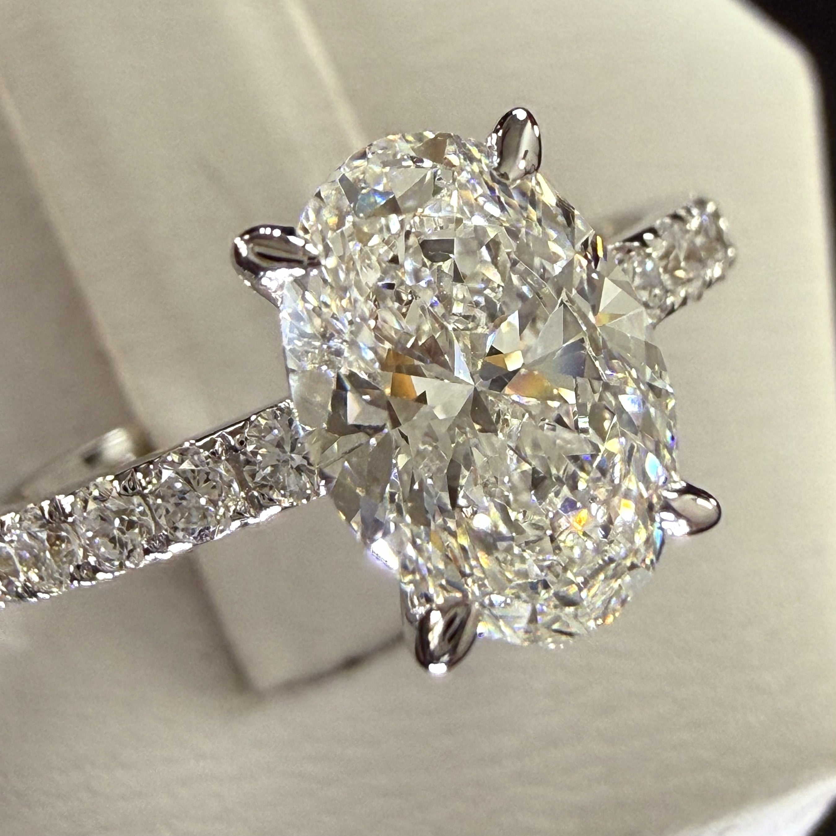 2.25ct Total Weight Oval Cut Diamond IGI Certified 14K White Gold Engagement Ring