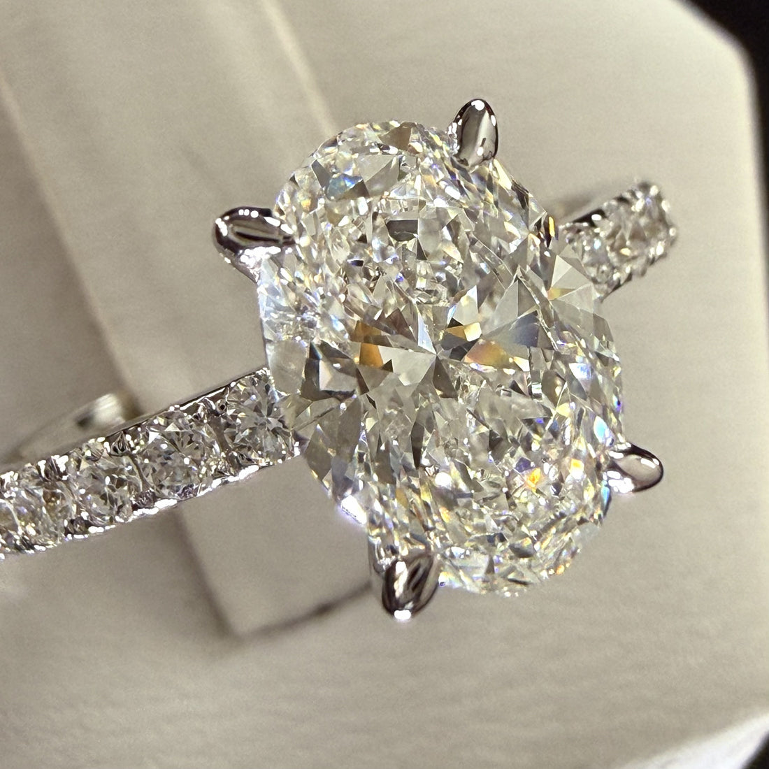 2.25ct Total Weight Oval Cut Diamond IGI Certified 14K White Gold Engagement Ring
