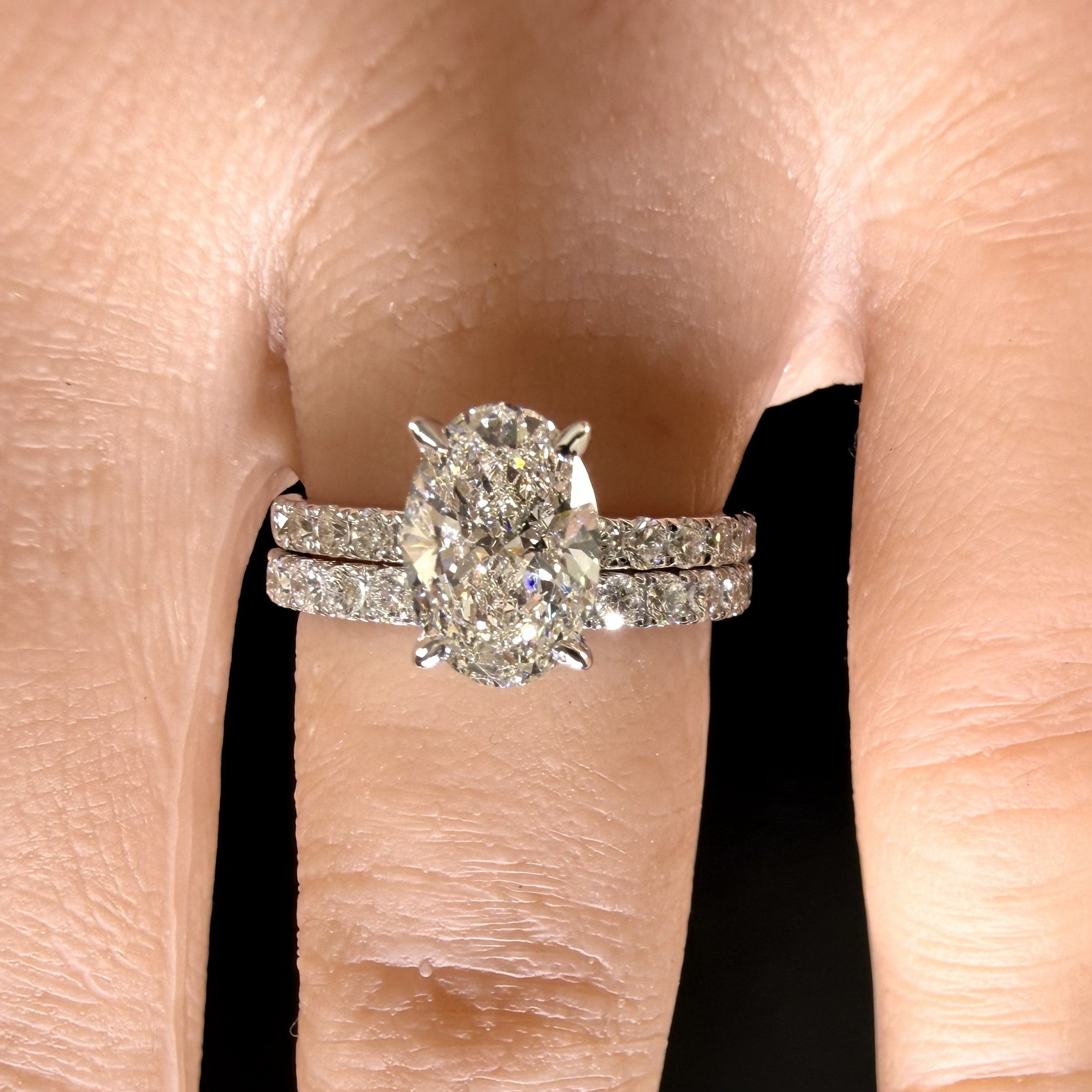 2.25ct Total Weight Oval Cut Diamond IGI Certified 14K White Gold Engagement Ring