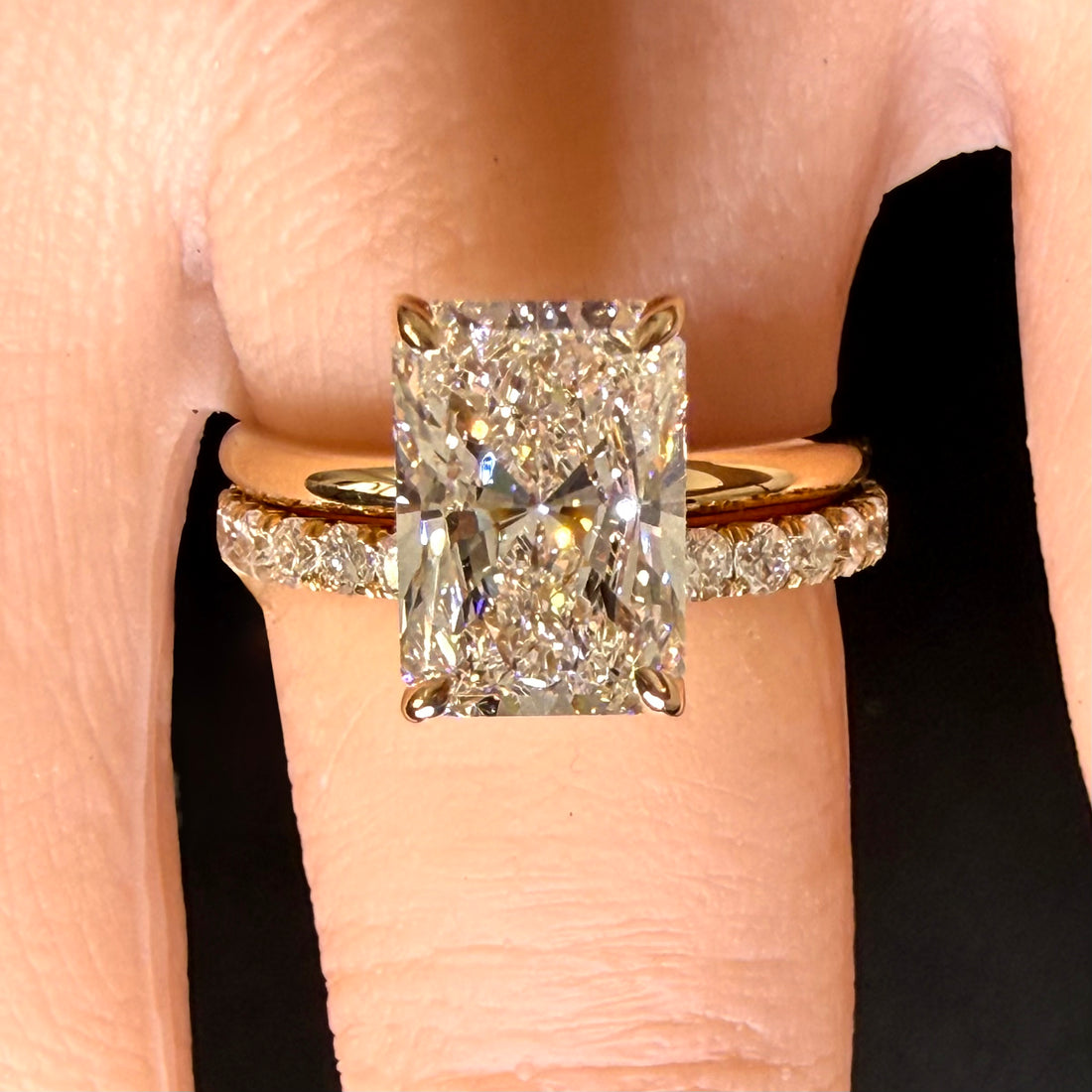 1.5ct Radiant Cut Lab Grown Diamond IGI Certified 14K Yellow Gold Engagement Ring (Copy)