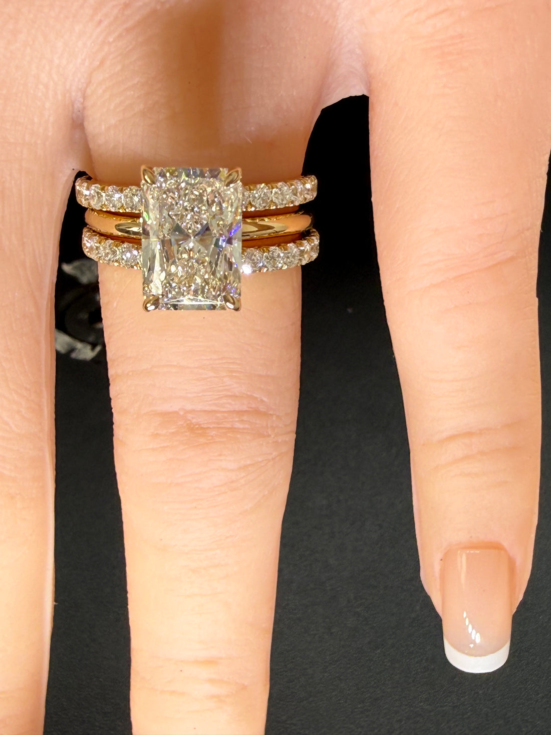 1.5ct Radiant Cut Lab Grown Diamond IGI Certified 14K Yellow Gold Engagement Ring (Copy)