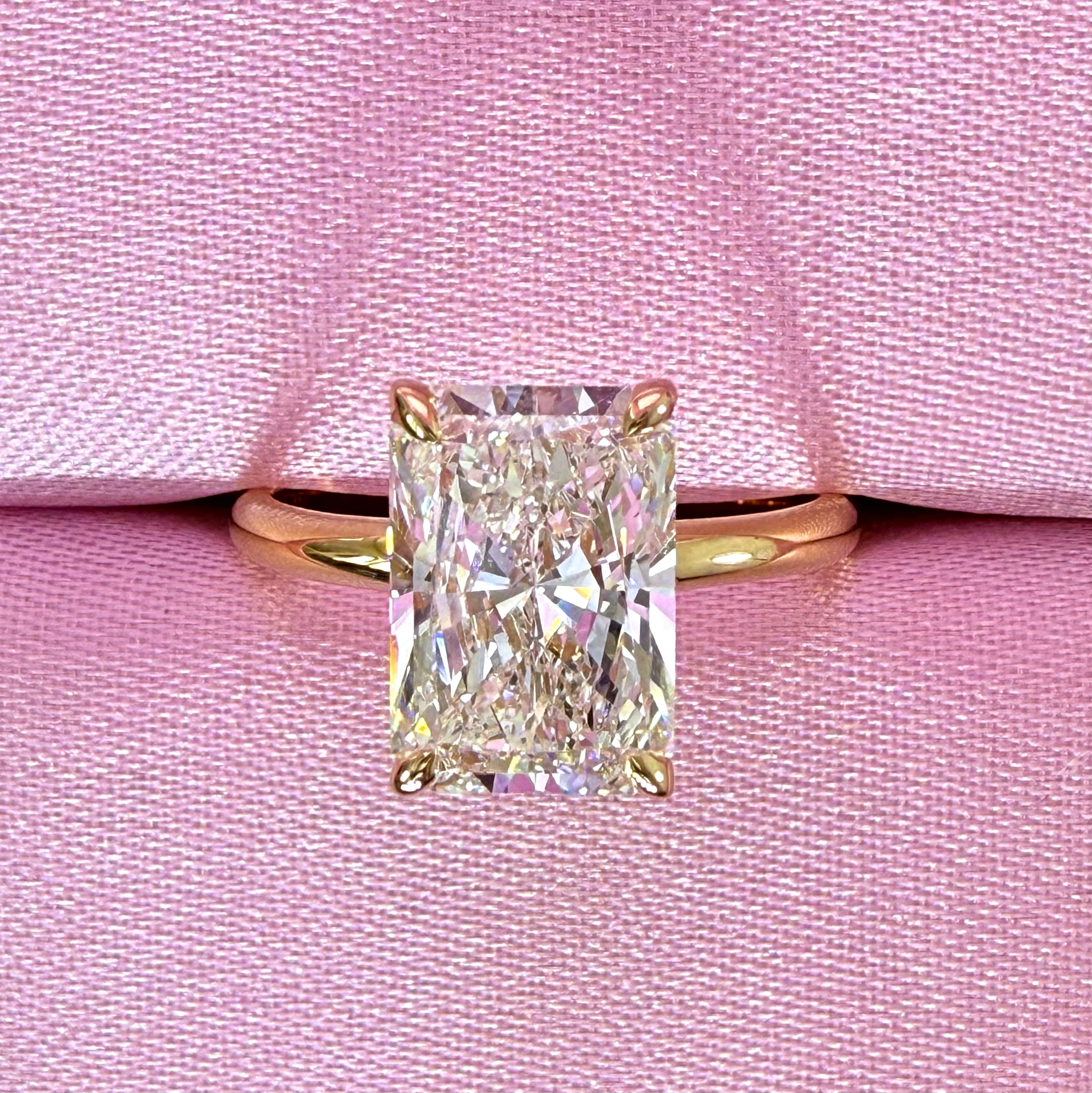 1.5ct Radiant Cut Lab Grown Diamond IGI Certified 14K Yellow Gold Engagement Ring (Copy)