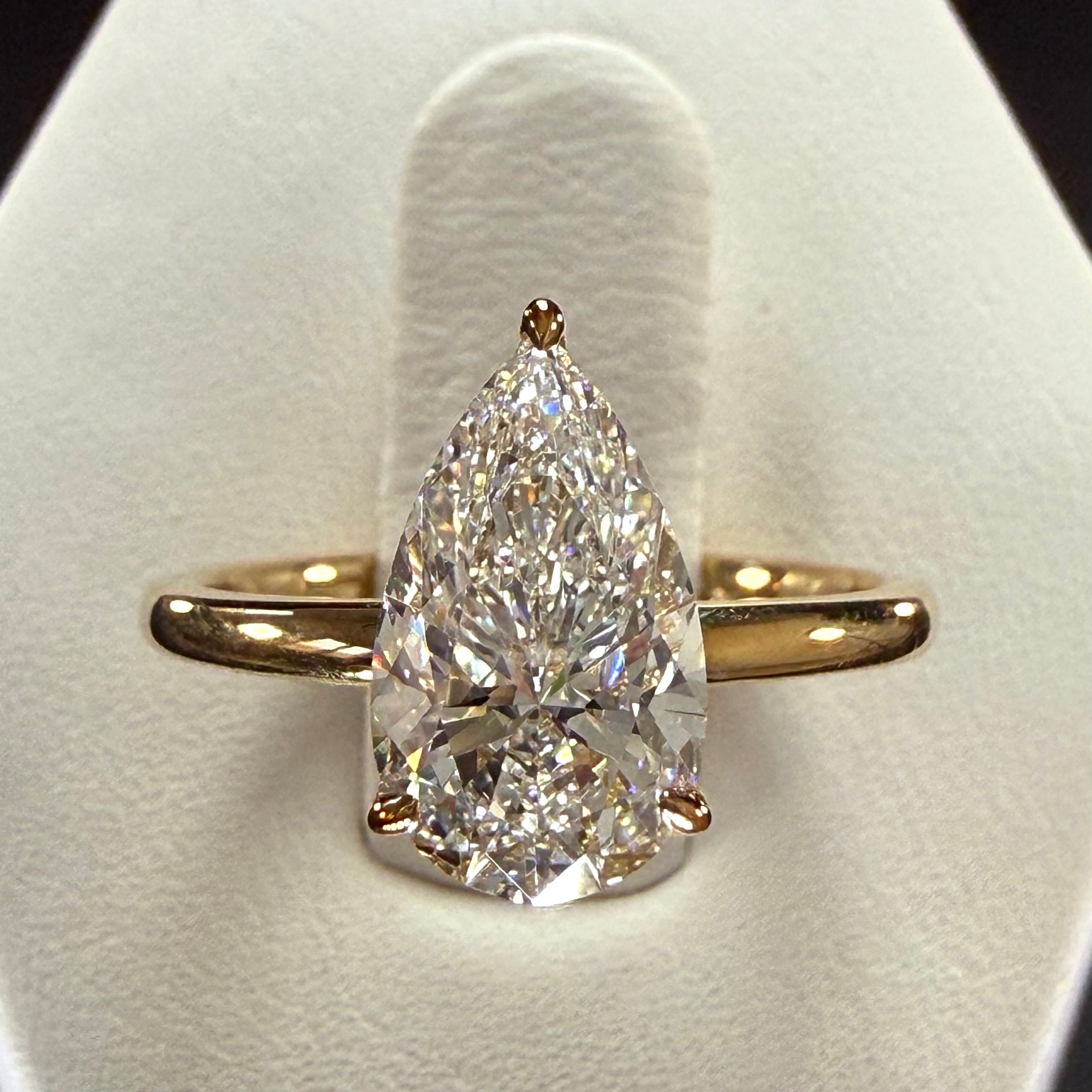 1.5ct Pear Cut Lab Grown Diamond IGI Certified 14K Yellow Gold Engagement Ring