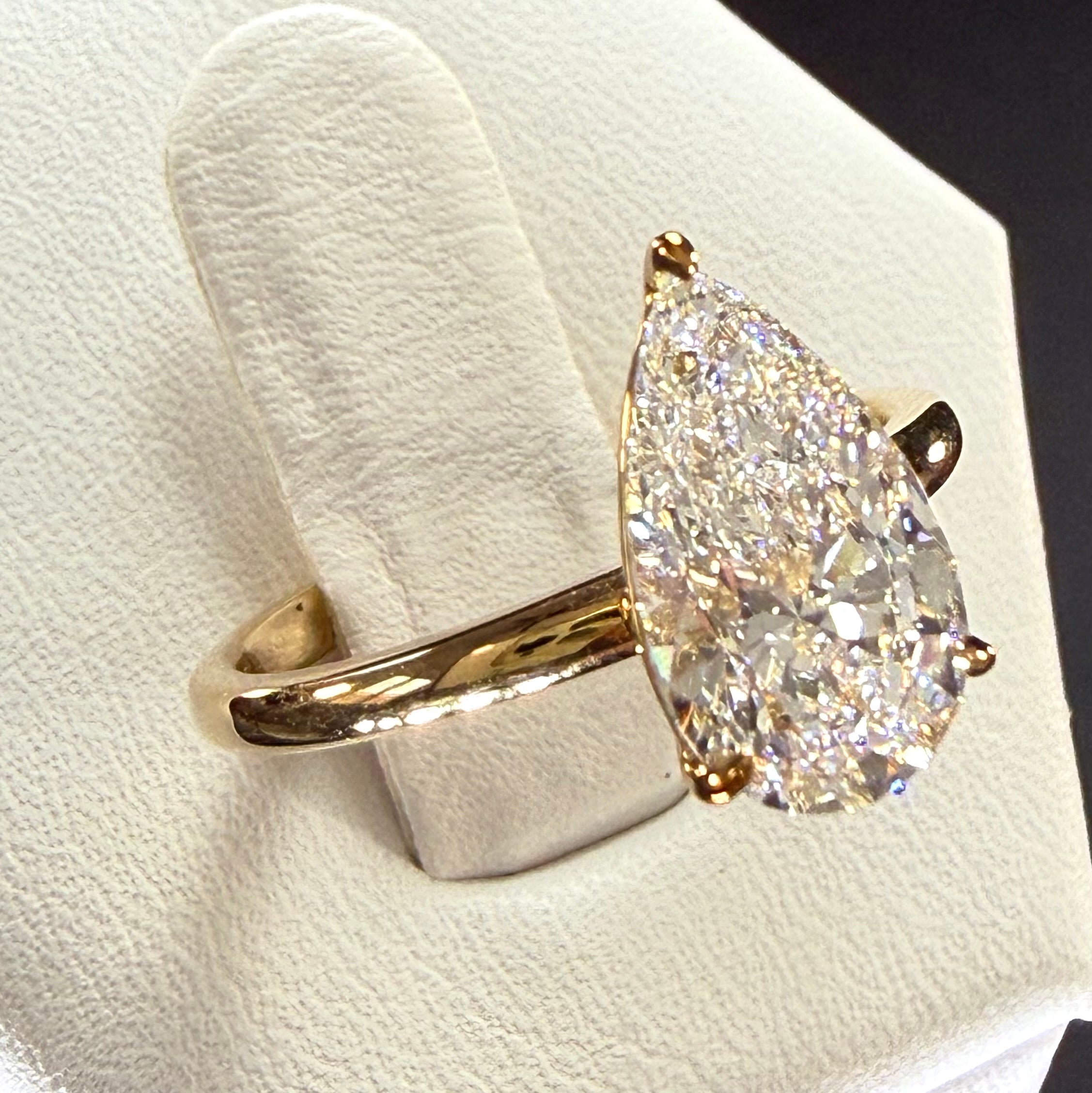 1.5ct Pear Cut Lab Grown Diamond IGI Certified 14K Yellow Gold Engagement Ring