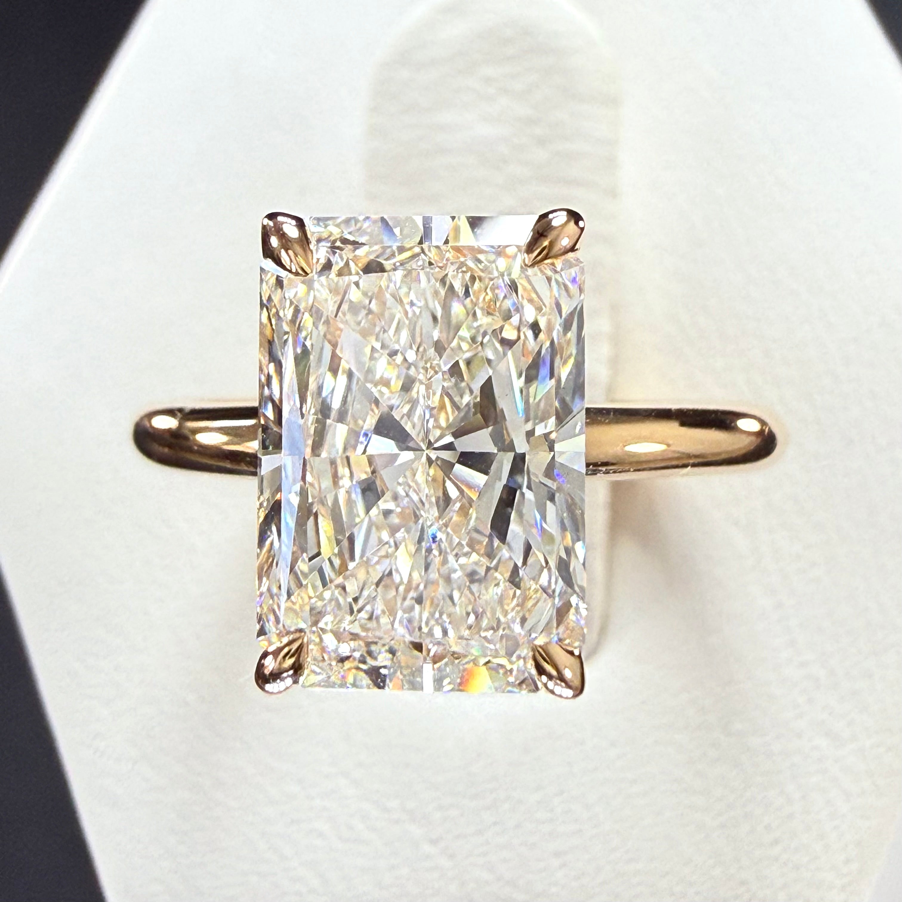 1.5ct Radiant Cut Lab Grown Diamond IGI Certified 14K Yellow Gold Engagement Ring (Copy)