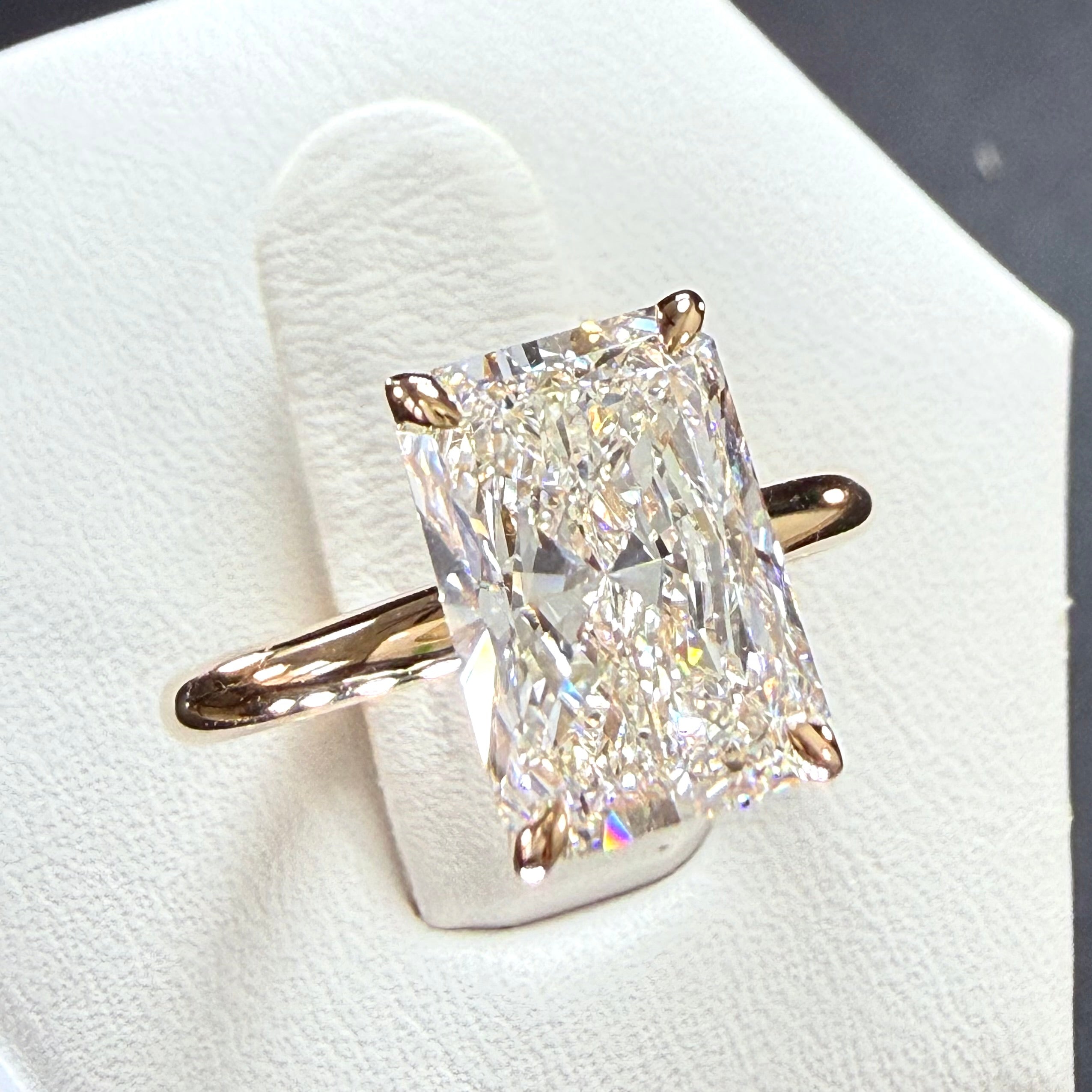 1.5ct Radiant Cut Lab Grown Diamond IGI Certified 14K Yellow Gold Engagement Ring (Copy)