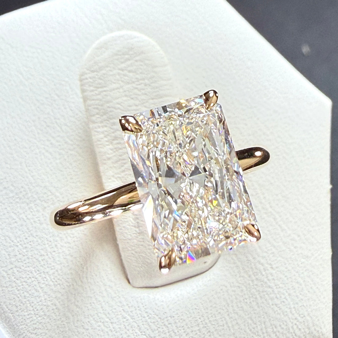 1.5ct Radiant Cut Lab Grown Diamond IGI Certified 14K Yellow Gold Engagement Ring (Copy)