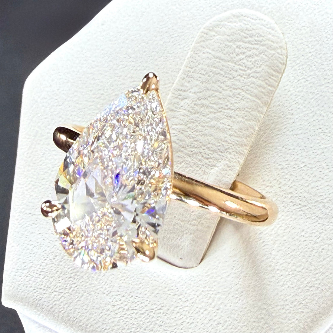 3.03ct Total Weight Pear Cut Lab Grown Diamond IGI Certified 14K Solitaire Yellow Gold Engagement Ring