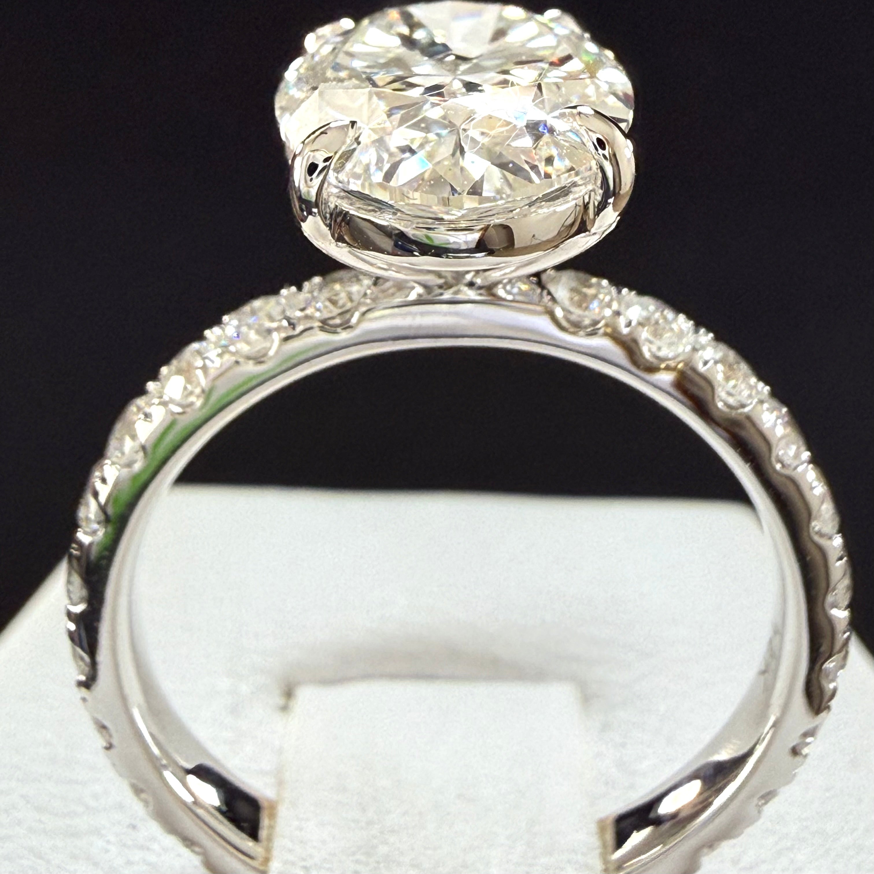 2.75ct Total Weight Oval Cut Diamond IGI Certified 14K White Gold Engagement Ring