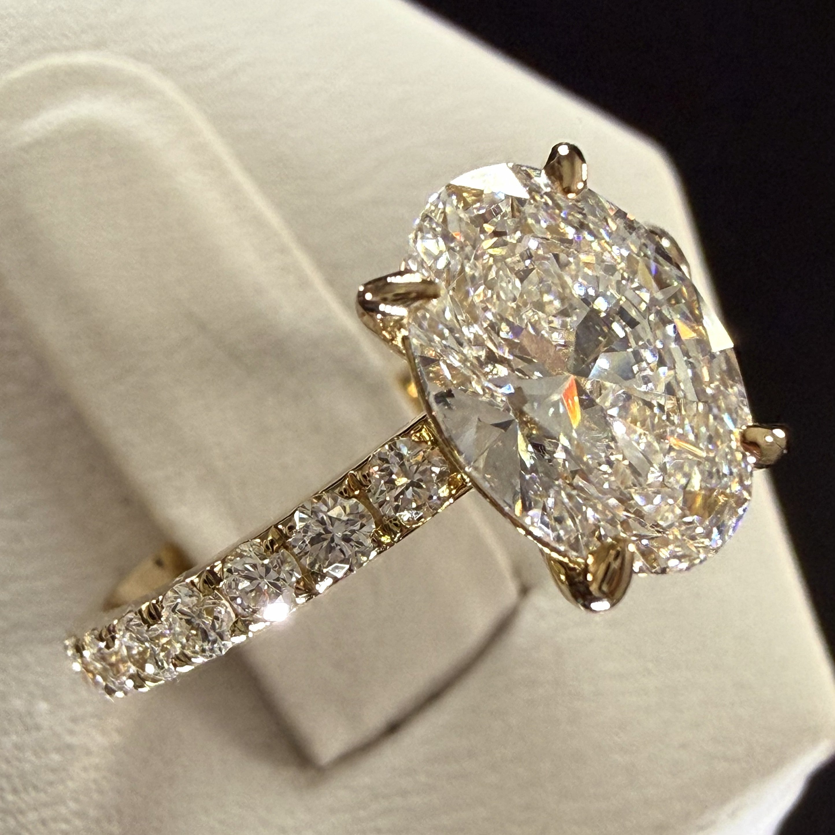2.27ct Total Weight Oval Cut Diamond IGI Certified 14K Yellow Gold Engagement Ring