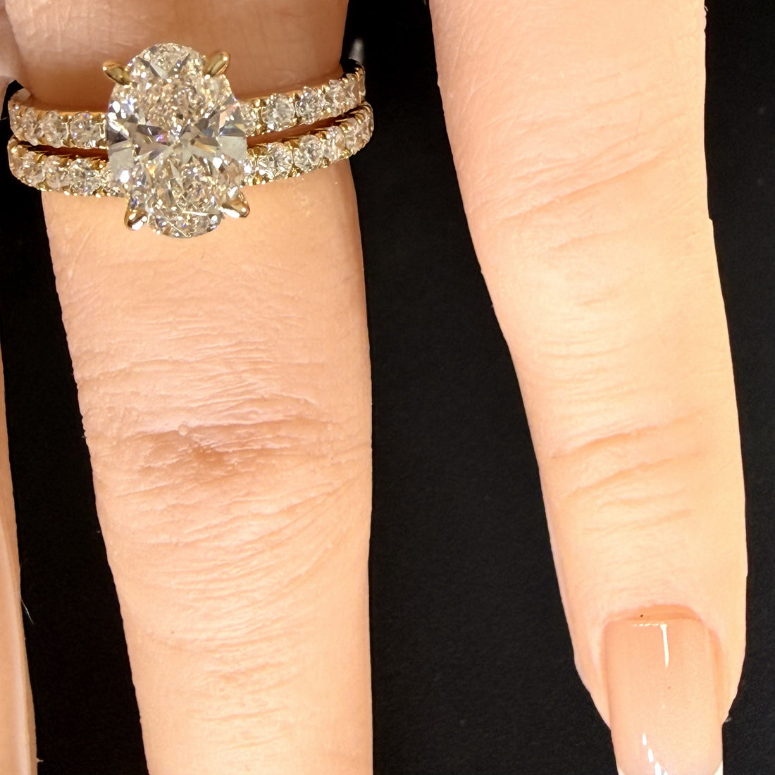 2.27ct Total Weight Oval Cut Diamond IGI Certified 14K Yellow Gold Engagement Ring