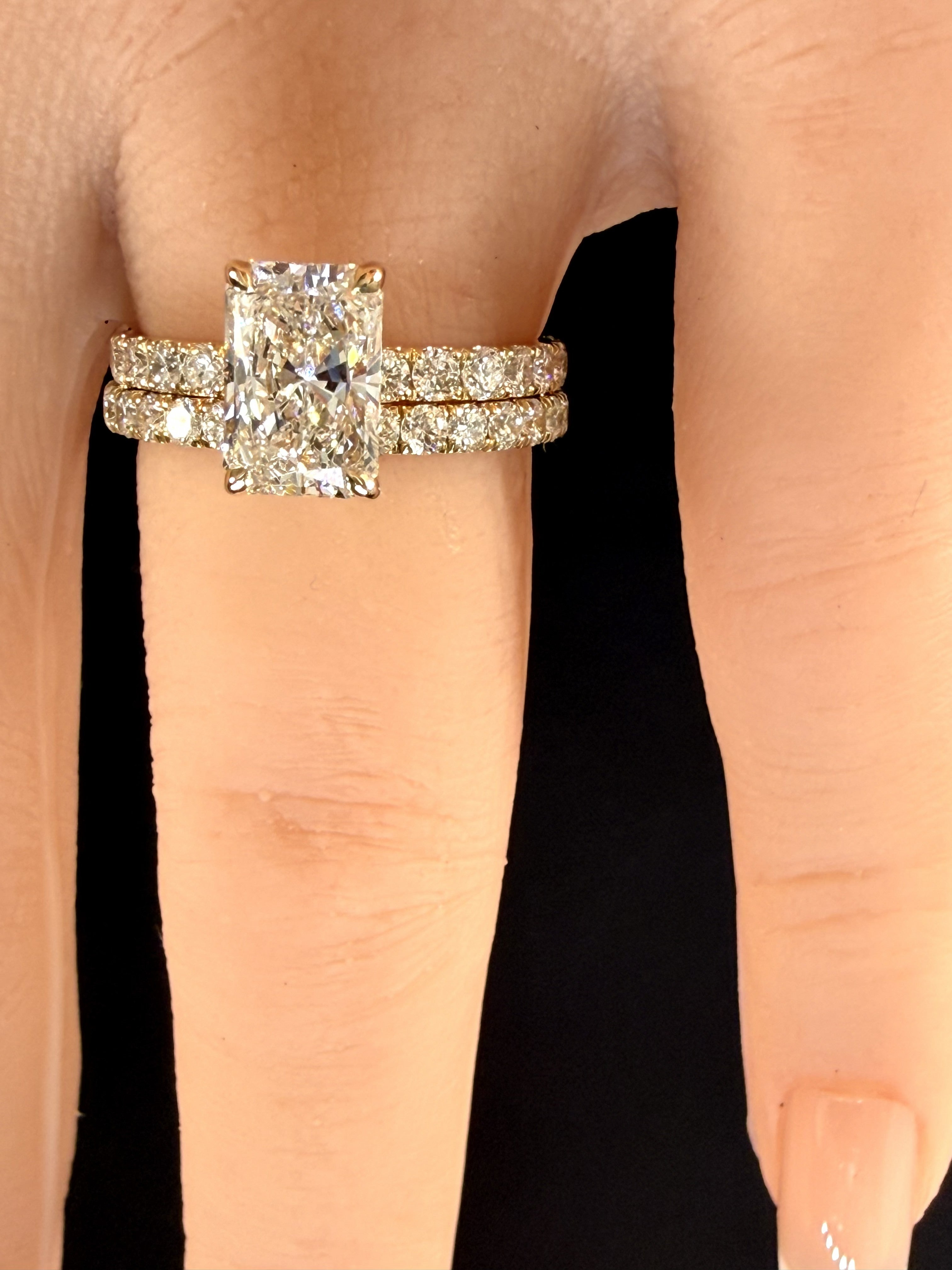2.27ct Total Weight Radiant Cut Lab Grown Diamond IGI Certified14K Yellow Gold Engagement Ring