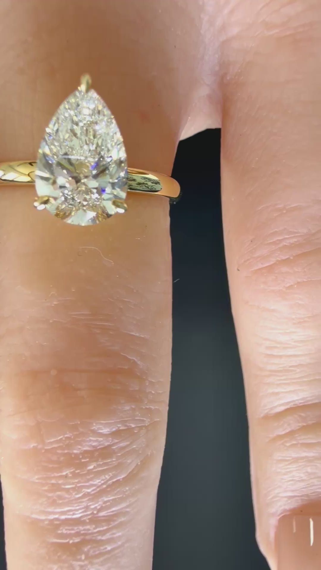 Pear Lab Grown Diamond Engagement Ring | 1.5ct IGI Certified | 14K Yellow Gold